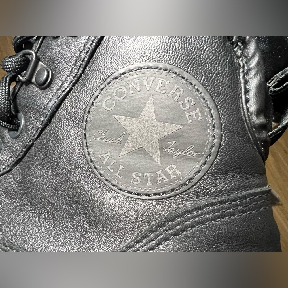Converse - All Terrain HI Size 9 - Picture 3 of 11
